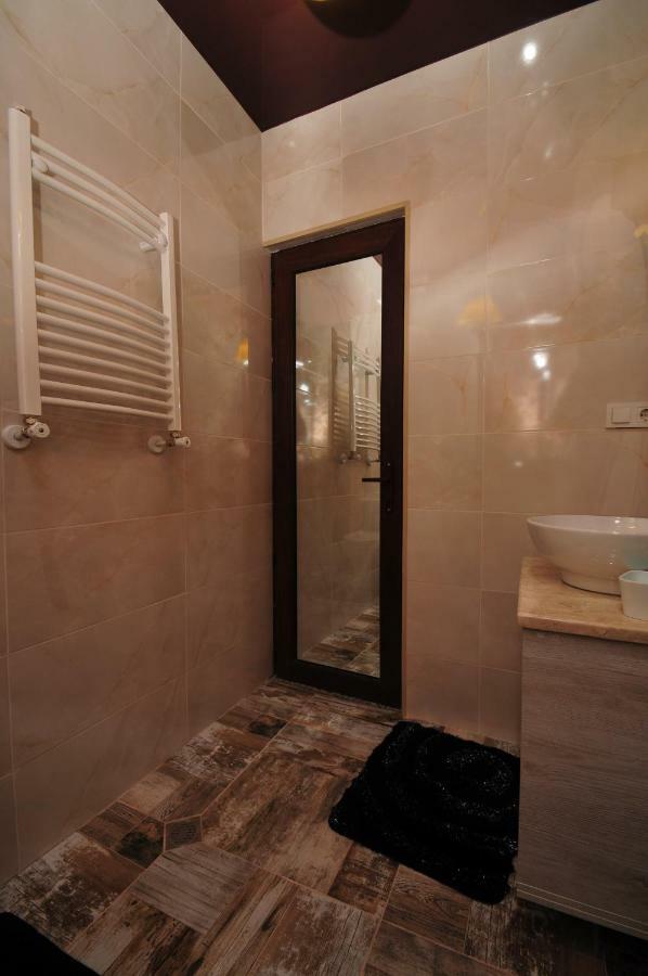 Apartments With A View Of The Trinity Holy Batumi Luaran gambar