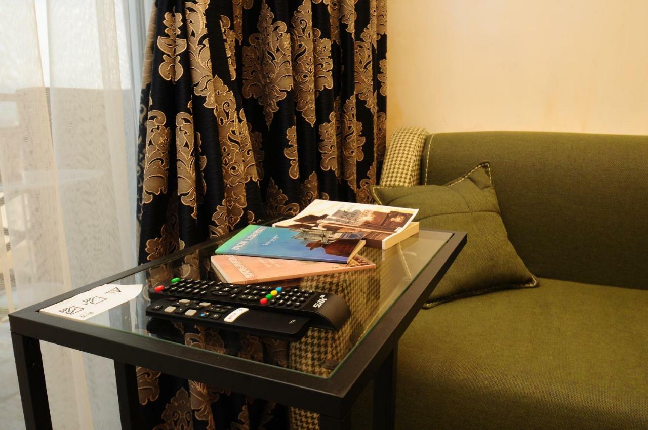 Apartments With A View Of The Trinity Holy Batumi Luaran gambar