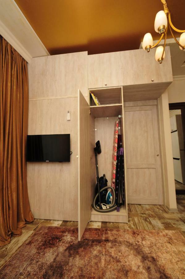 Apartments With A View Of The Trinity Holy Batumi Luaran gambar