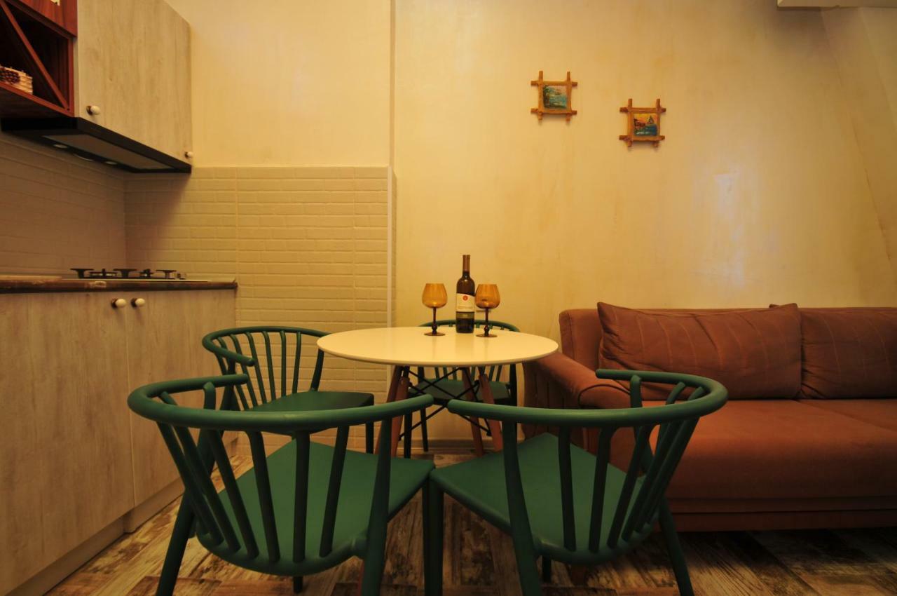 Apartments With A View Of The Trinity Holy Batumi Luaran gambar